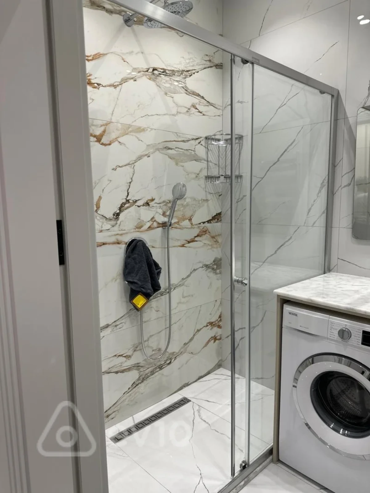 Kirayə verilir 2 otaqlı yeni tikili 75 m²