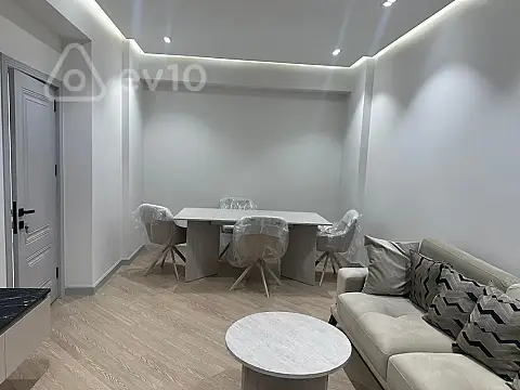 Kirayə verilir 2 otaqlı yeni tikili 75 m²