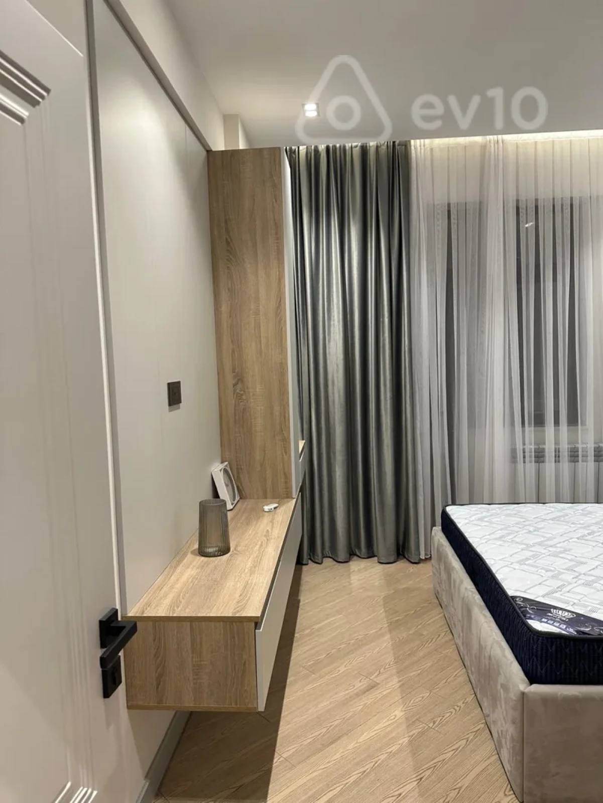 Kirayə verilir 2 otaqlı yeni tikili 75 m²