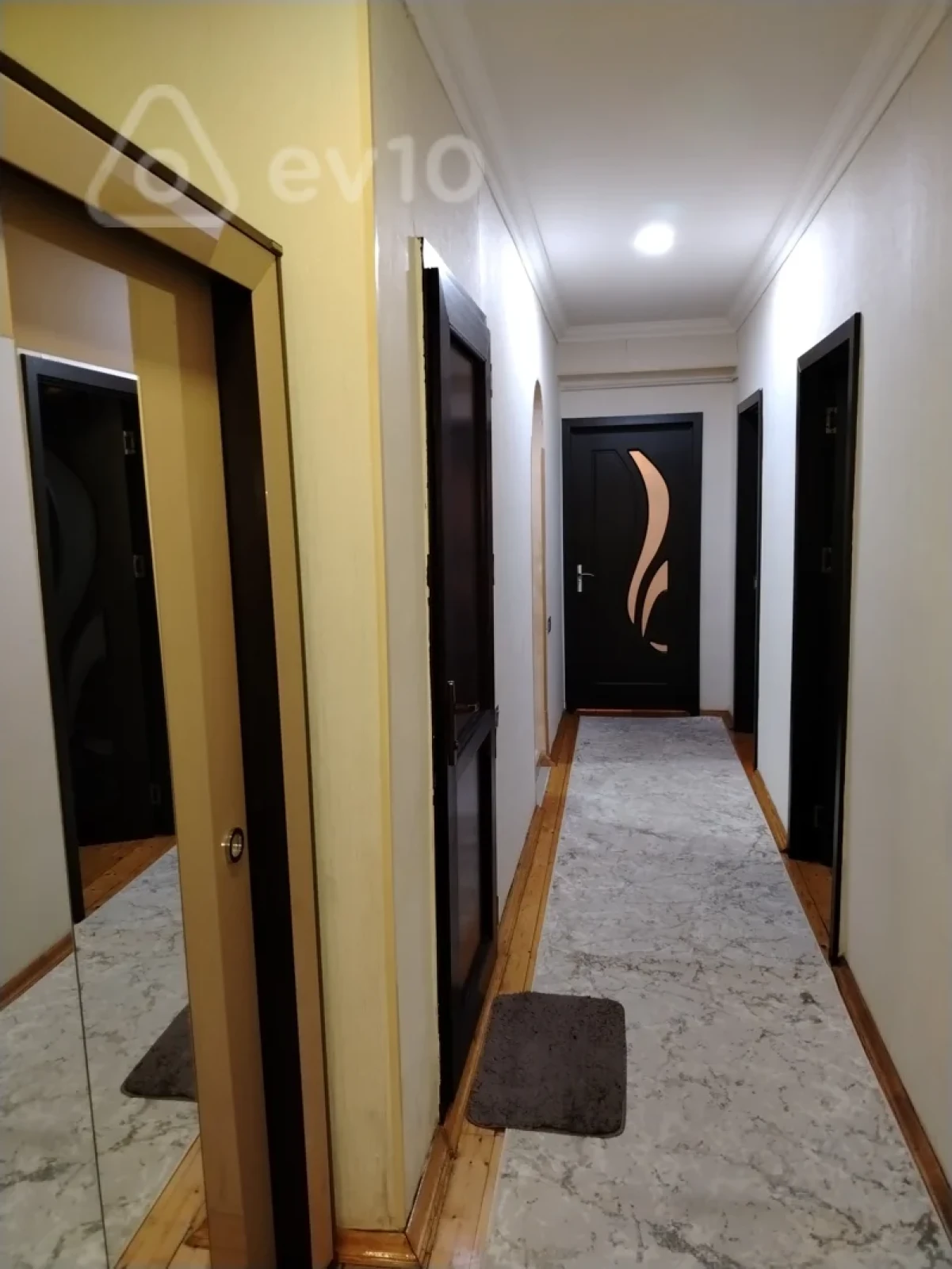 Satılır 3 otaqlı yeni tikili 87 m²
