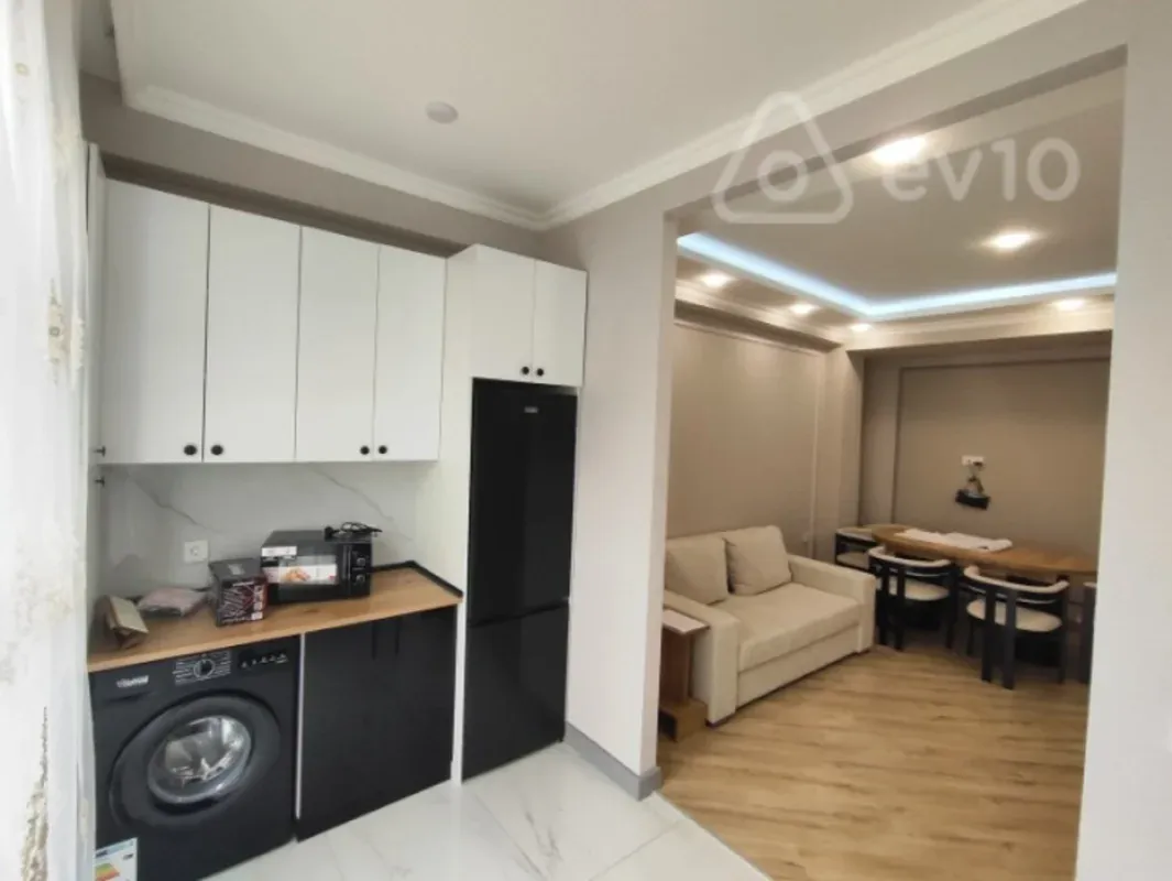 Kirayə verilir 2 otaqlı yeni tikili 67 m²