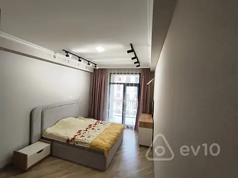 Kirayə verilir 2 otaqlı yeni tikili 67 m²