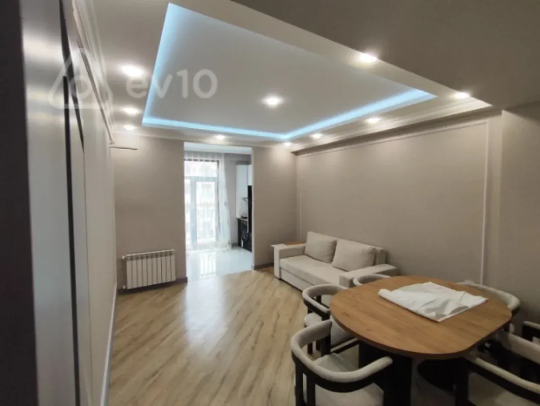 Kirayə verilir 2 otaqlı yeni tikili 67 m²