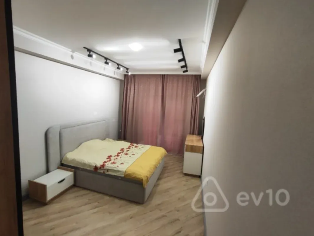 Kirayə verilir 2 otaqlı yeni tikili 67 m²