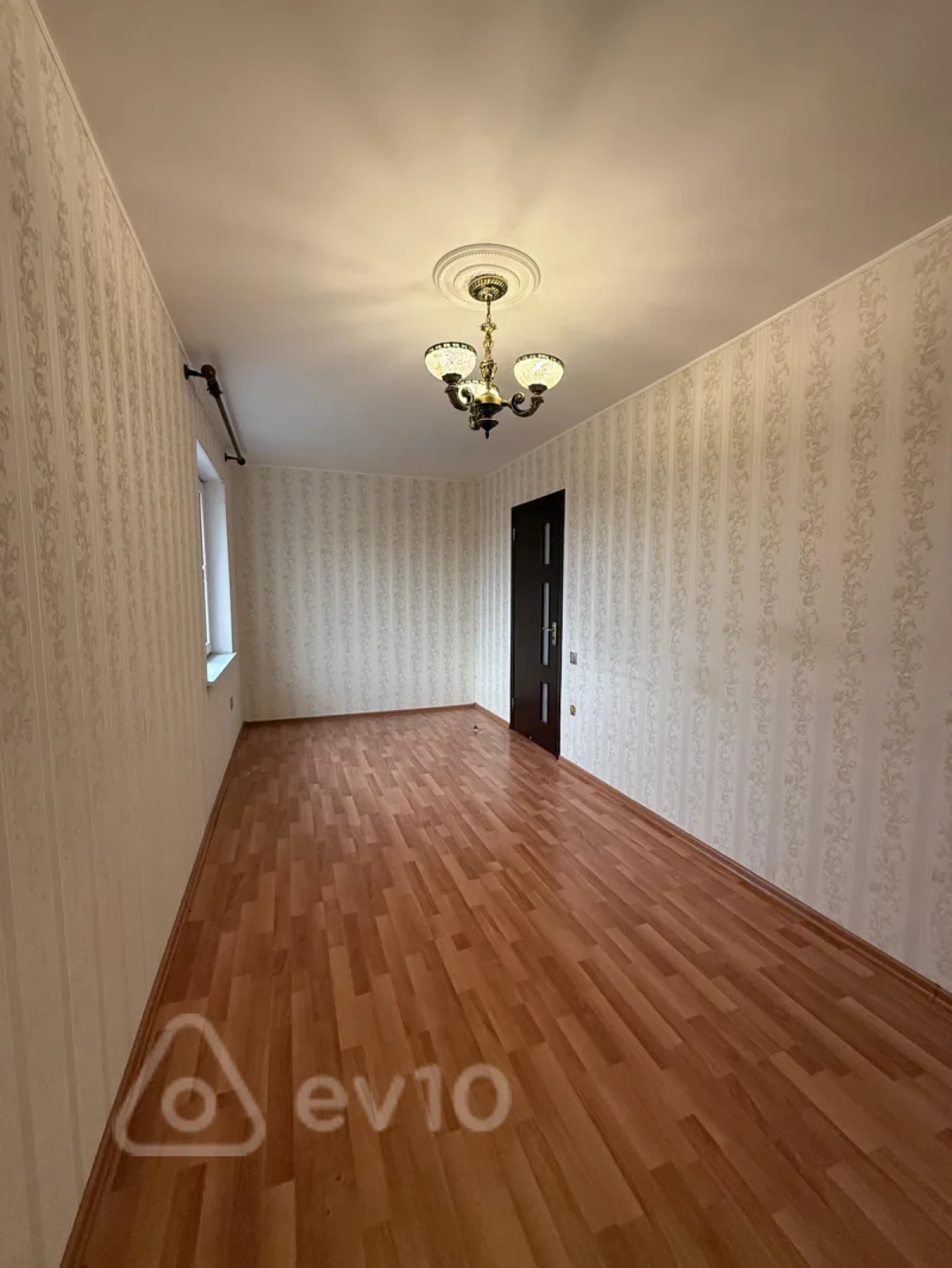 Kirayə verilir 2 otaqlı köhnə tikili 60 m²