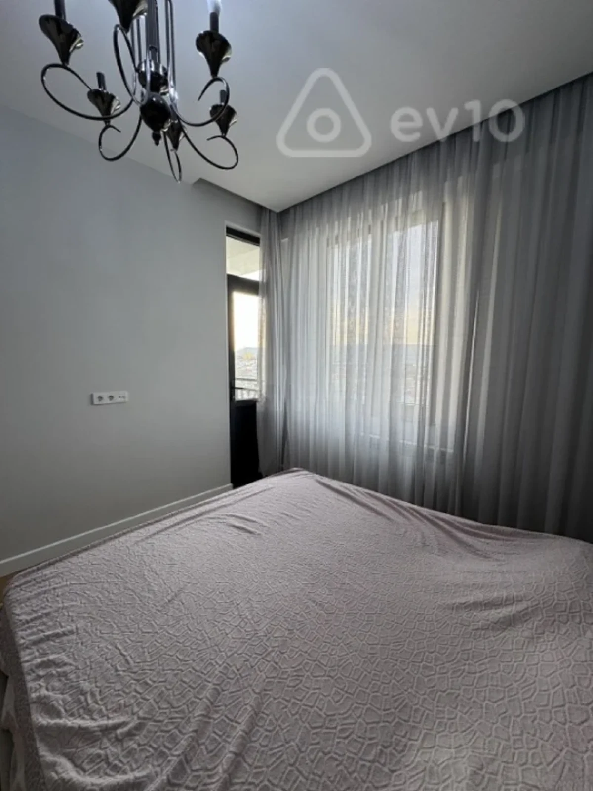 Kirayə verilir 2 otaqlı yeni tikili 60 m²