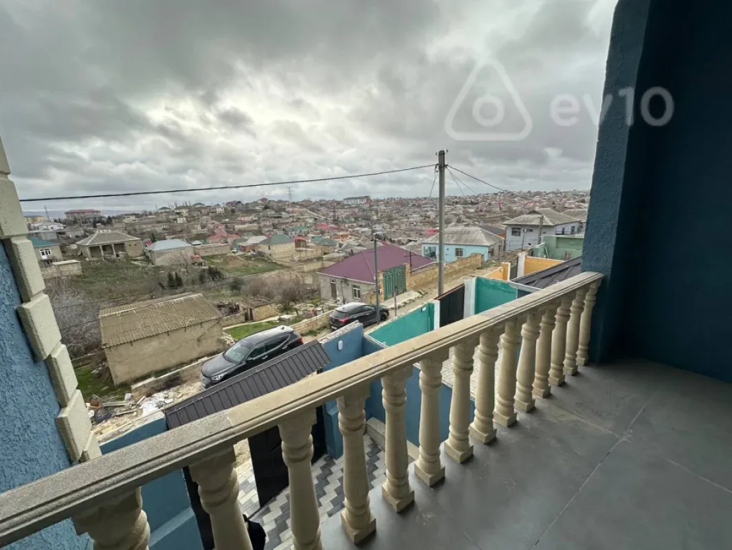 Satılır 4 otaqlı həyət evi 110 m²