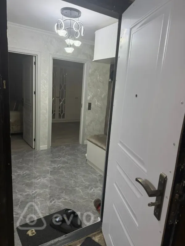 Kirayə verilir 3 otaqlı köhnə tikili 70 m²