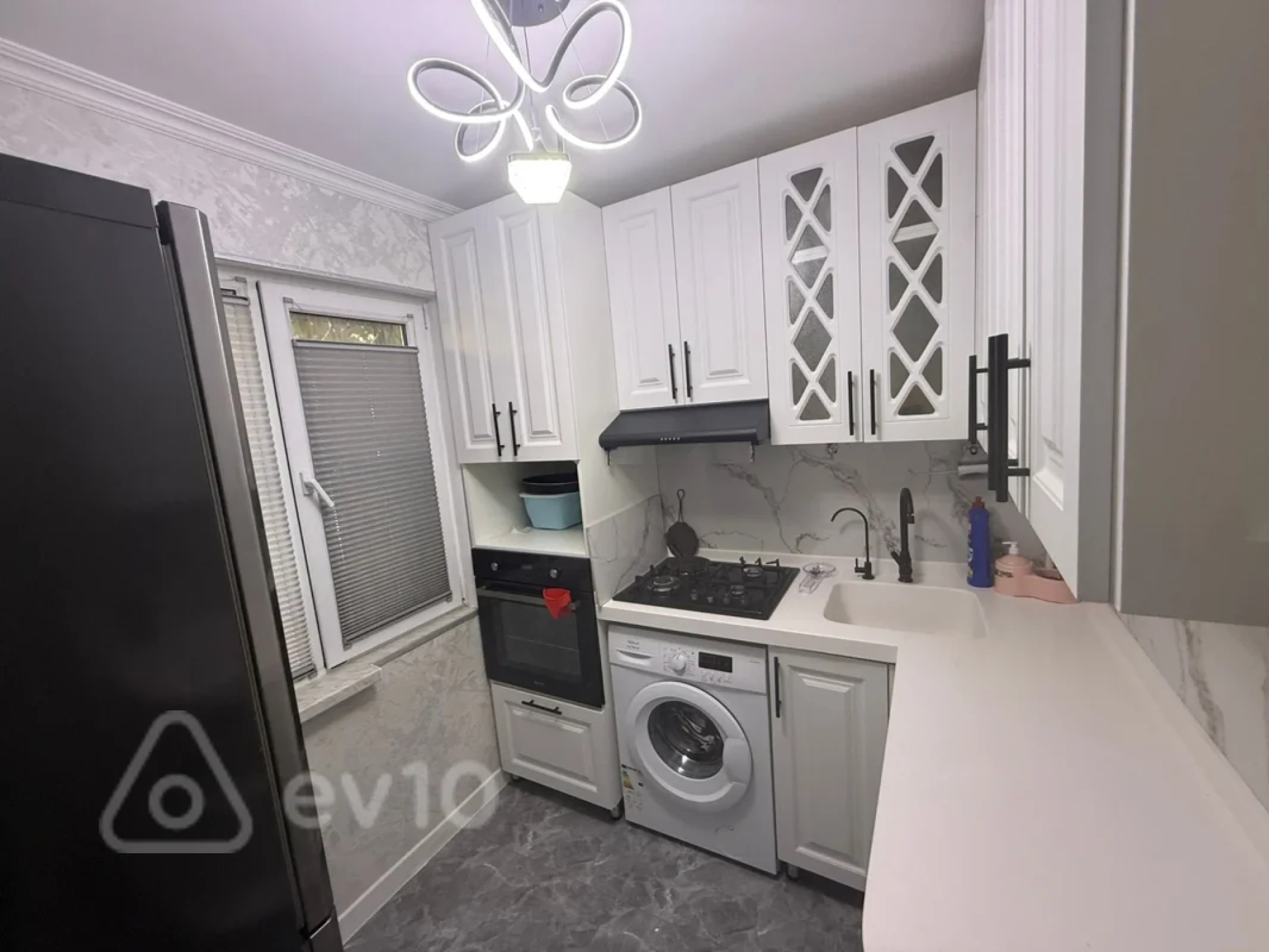 Kirayə verilir 3 otaqlı köhnə tikili 70 m²