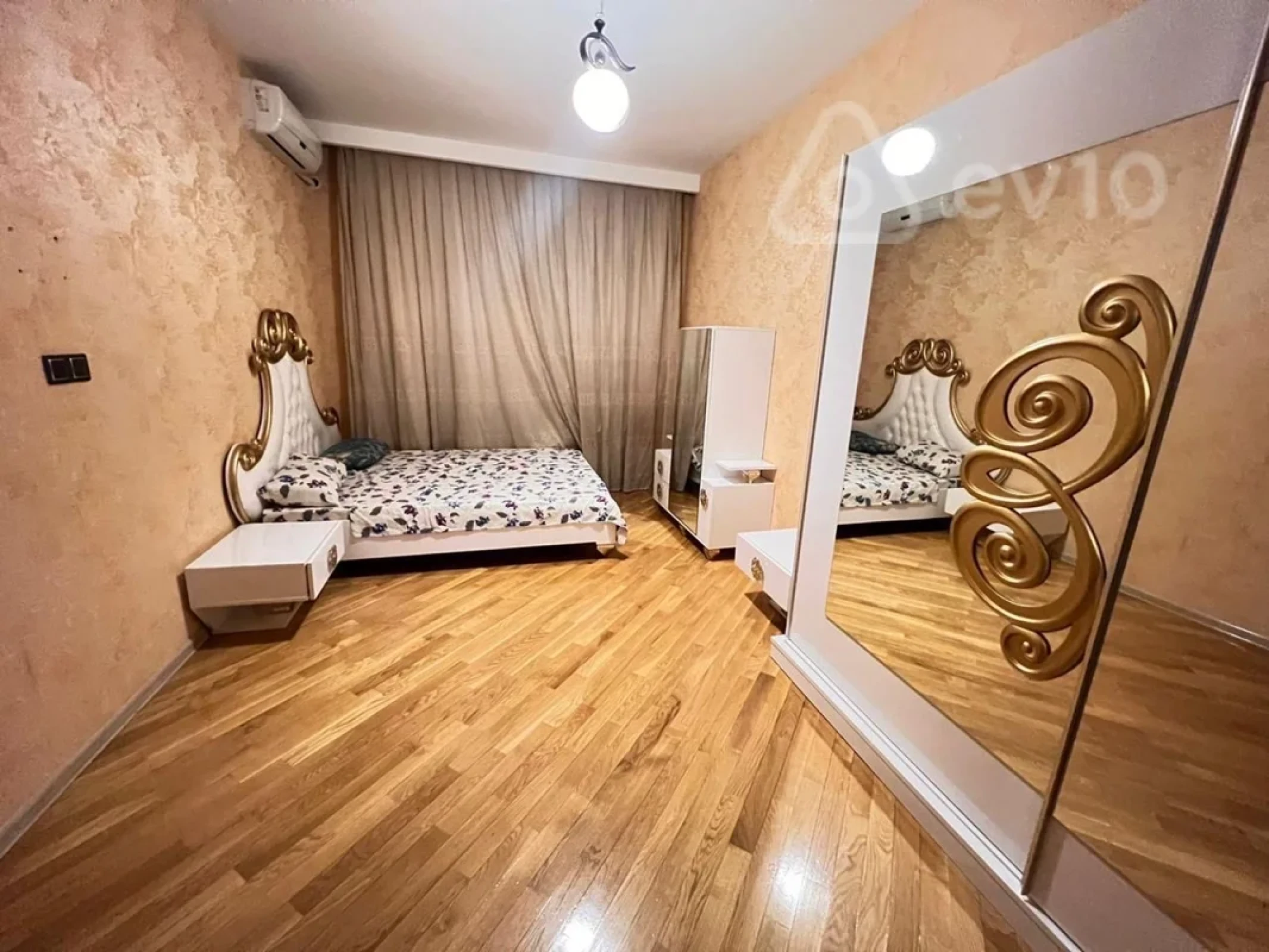 Kirayə verilir 2 otaqlı yeni tikili 60 m²