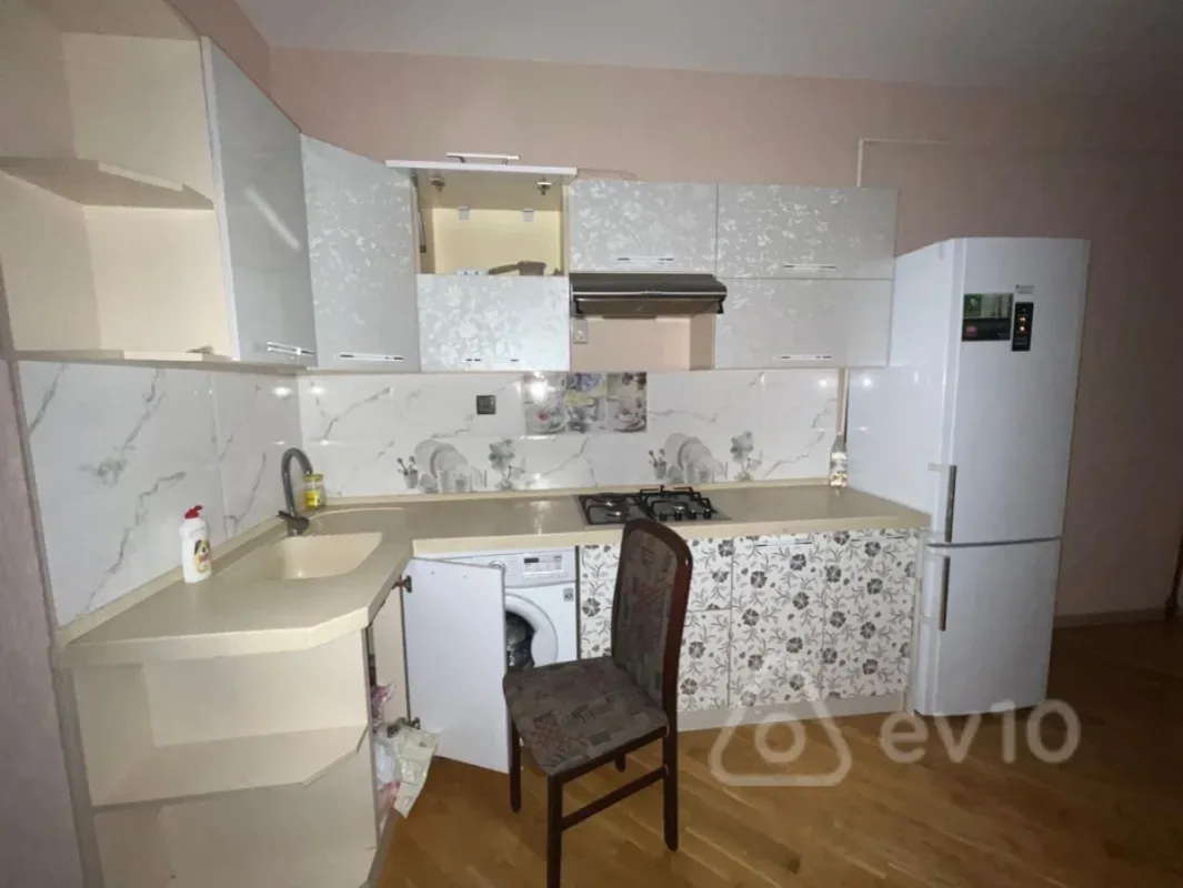 Kirayə verilir 2 otaqlı yeni tikili 60 m²