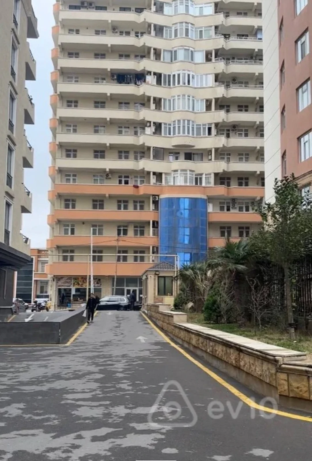Kirayə verilir 3 otaqlı yeni tikili 98 m²