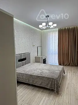 Kirayə verilir 3 otaqlı yeni tikili 98 m²