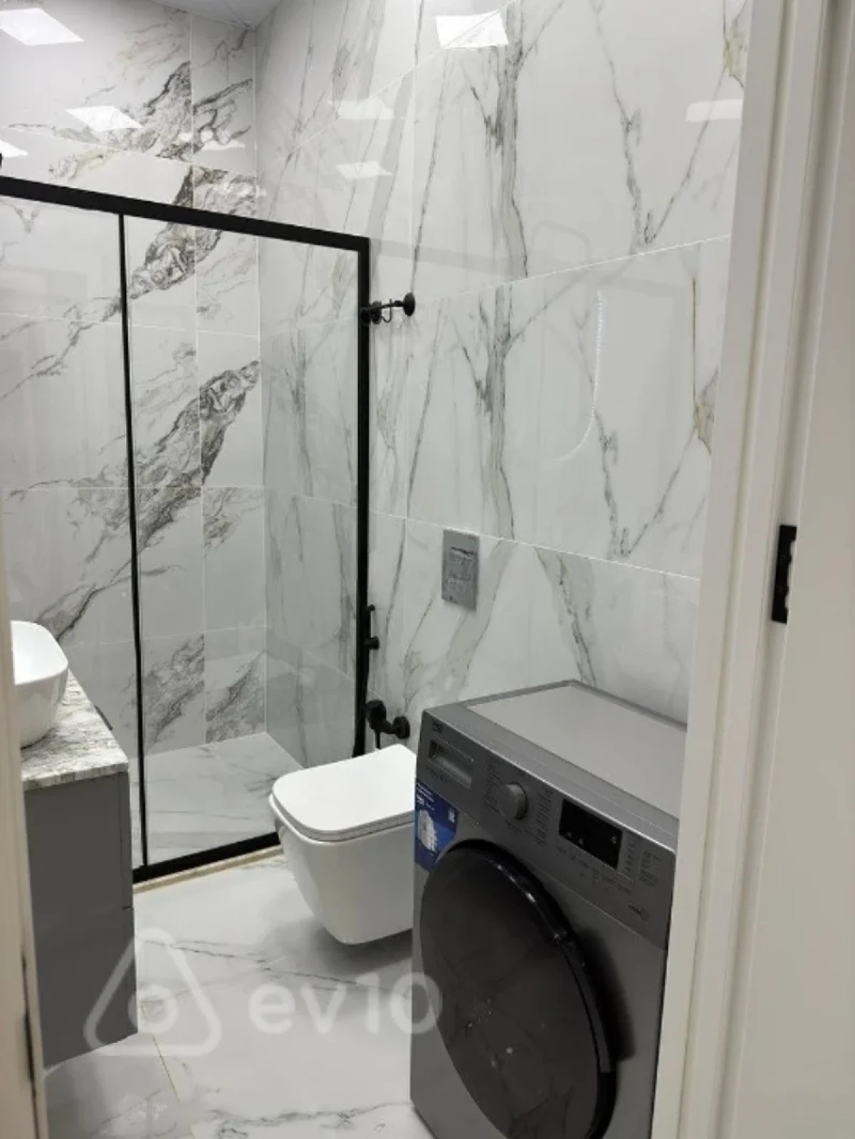 Kirayə verilir 3 otaqlı yeni tikili 98 m²