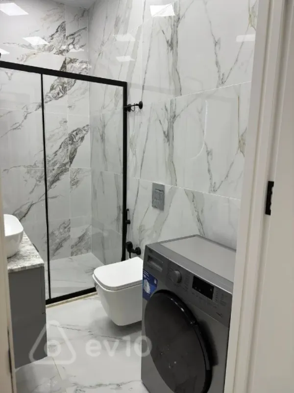 Kirayə verilir 3 otaqlı yeni tikili 98 m²