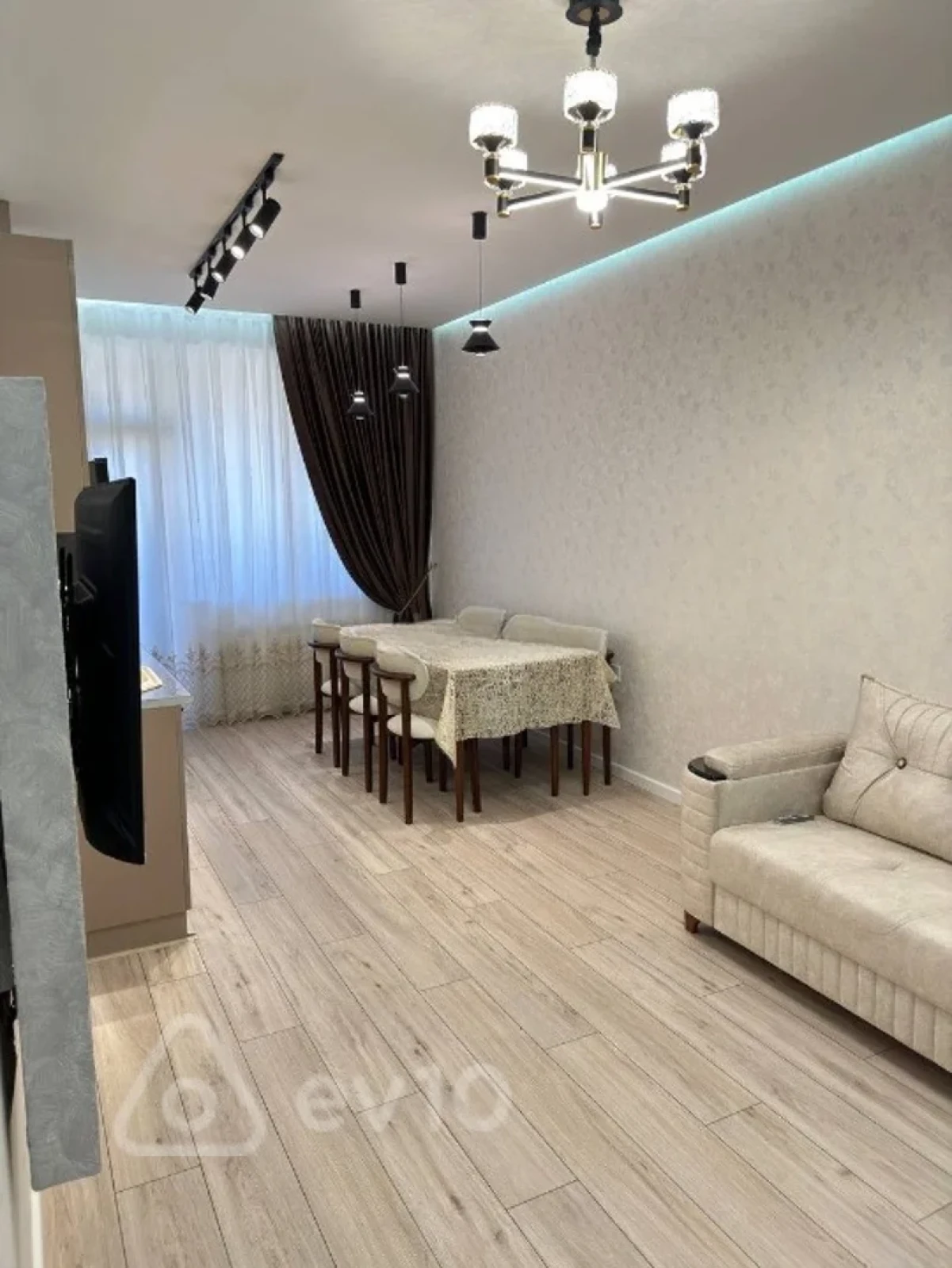 Kirayə verilir 3 otaqlı yeni tikili 98 m²
