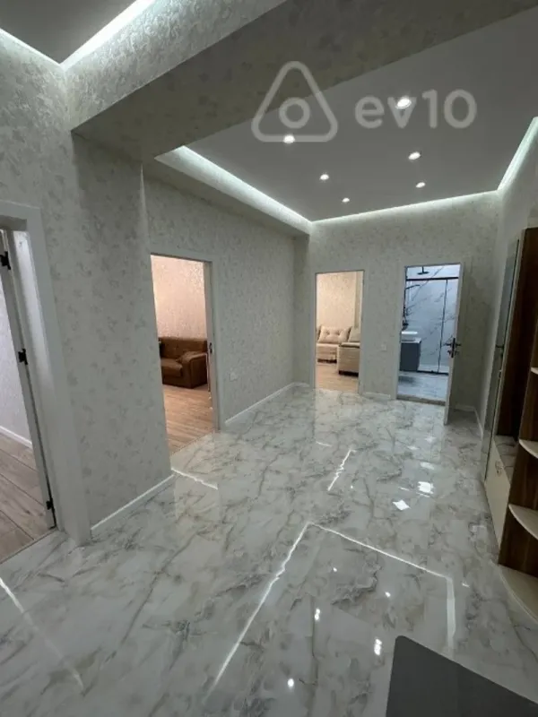 Kirayə verilir 3 otaqlı yeni tikili 98 m²