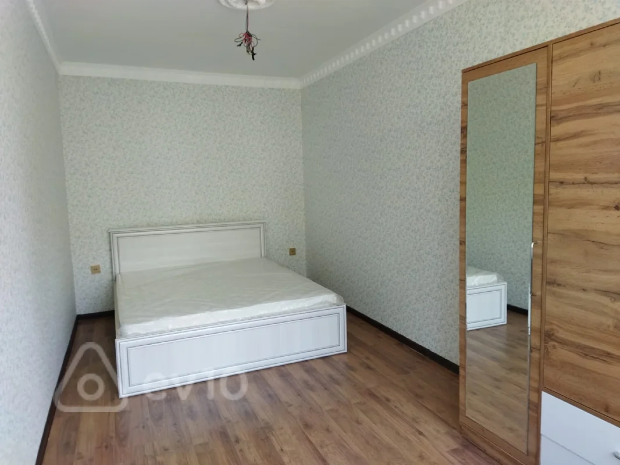 Kirayə verilir 2 otaqlı köhnə tikili 55 m²
