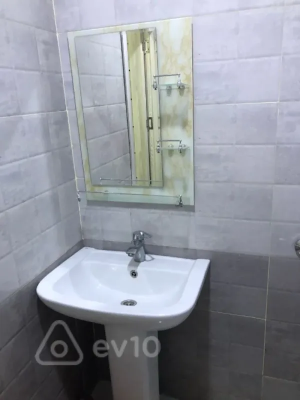 Kirayə verilir 1 otaqlı yeni tikili 35 m²