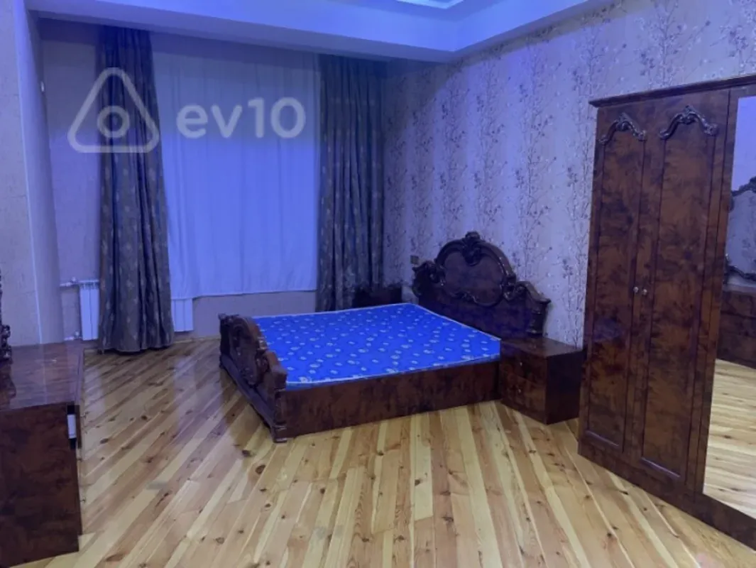 Kirayə verilir 2 otaqlı yeni tikili 73 m²