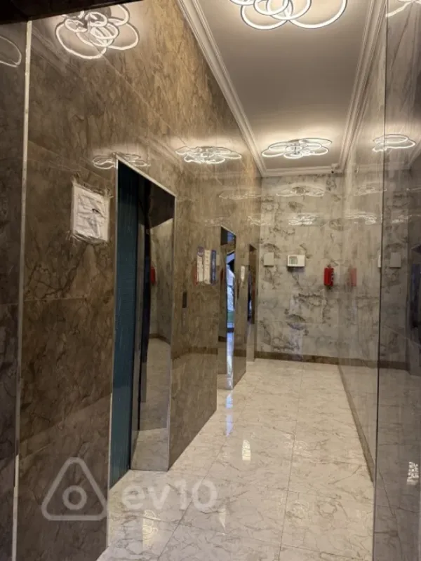 Kirayə verilir 2 otaqlı yeni tikili 68 m²