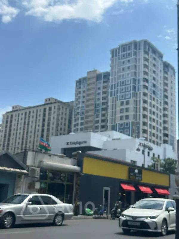 Kirayə verilir 2 otaqlı yeni tikili 68 m²