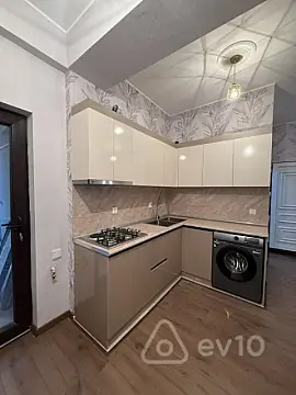 Kirayə verilir 2 otaqlı yeni tikili 68 m²