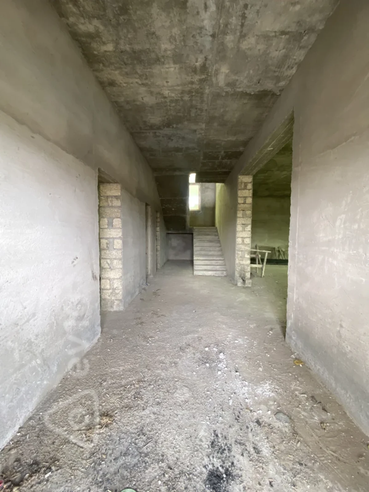 Satılır 6 otaqlı həyət evi 400 m²