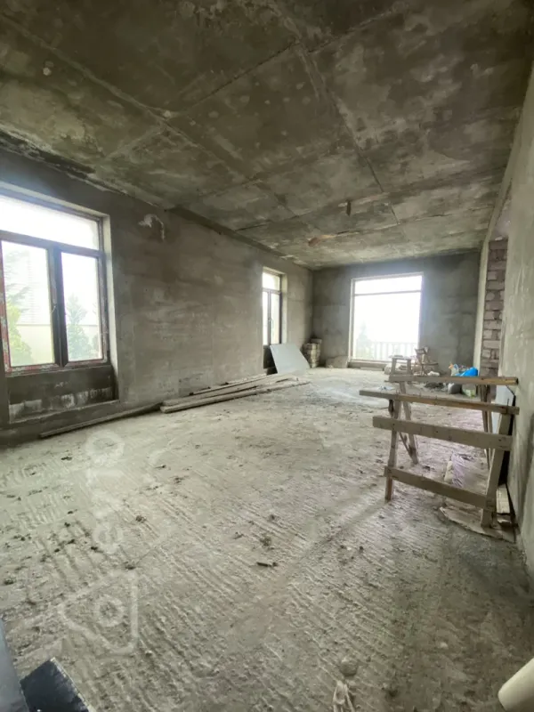 Satılır 6 otaqlı həyət evi 400 m²