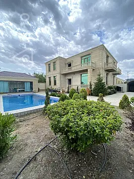 Satılır 6 otaqlı həyət evi 400 m²