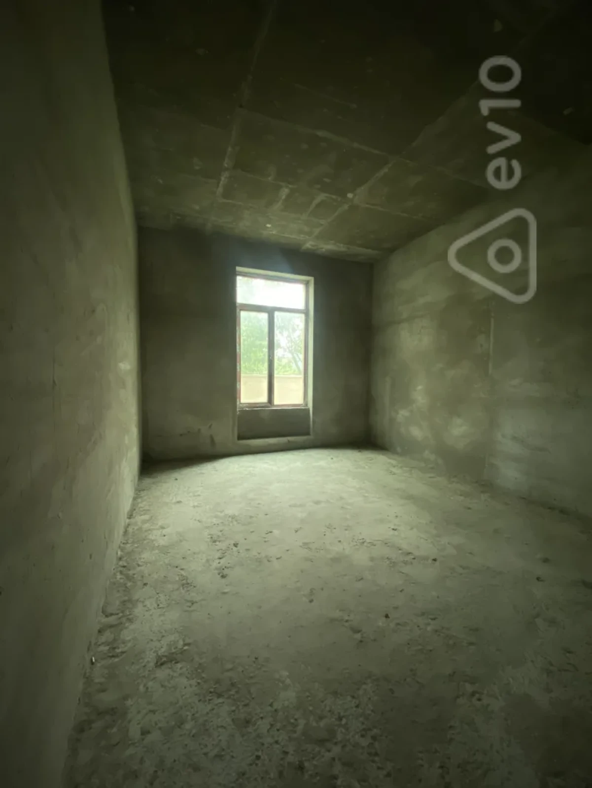 Satılır 6 otaqlı həyət evi 400 m²