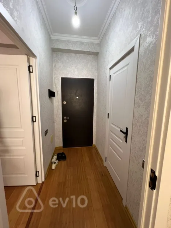 Kirayə verilir 2 otaqlı yeni tikili 65 m²