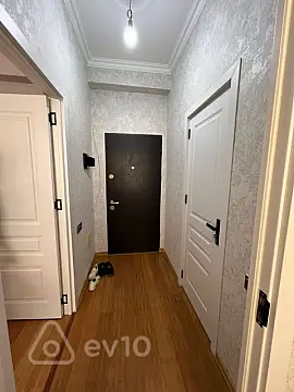 Kirayə verilir 2 otaqlı yeni tikili 65 m²