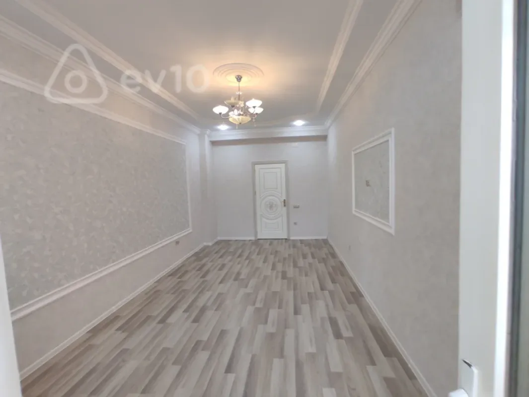 Satılır 2 otaqlı yeni tikili 65 m²