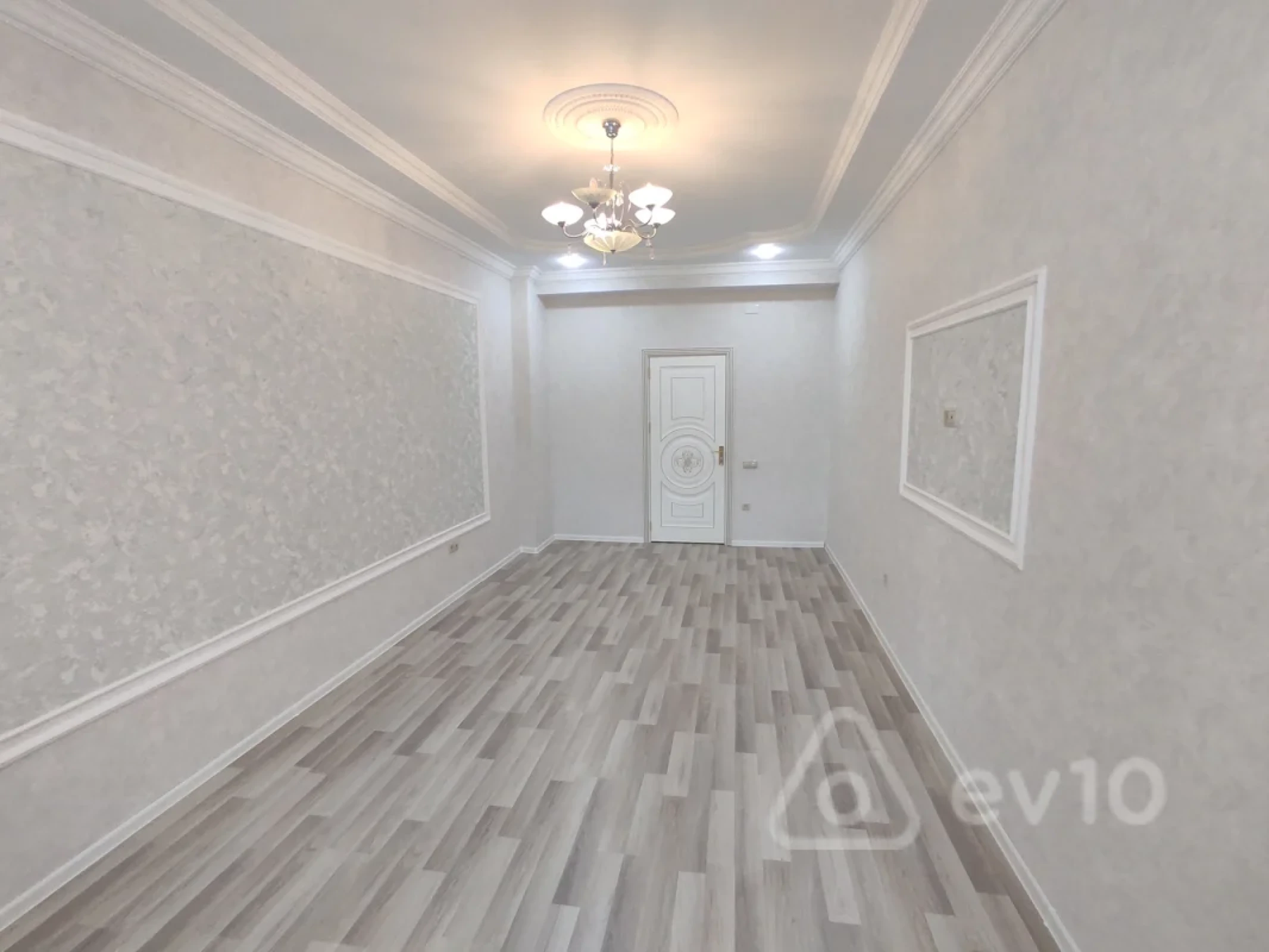 Satılır 2 otaqlı yeni tikili 65 m²