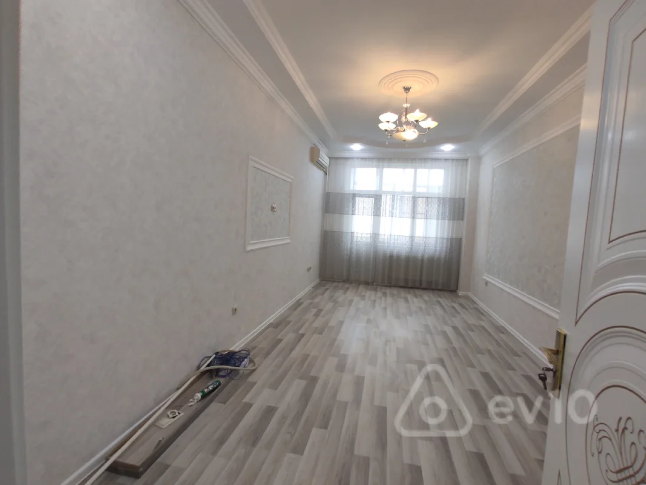Satılır 2 otaqlı yeni tikili 65 m²