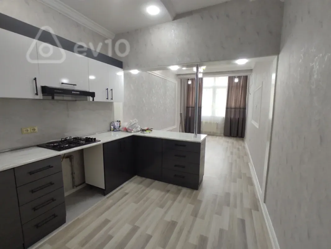 Satılır 2 otaqlı yeni tikili 65 m²