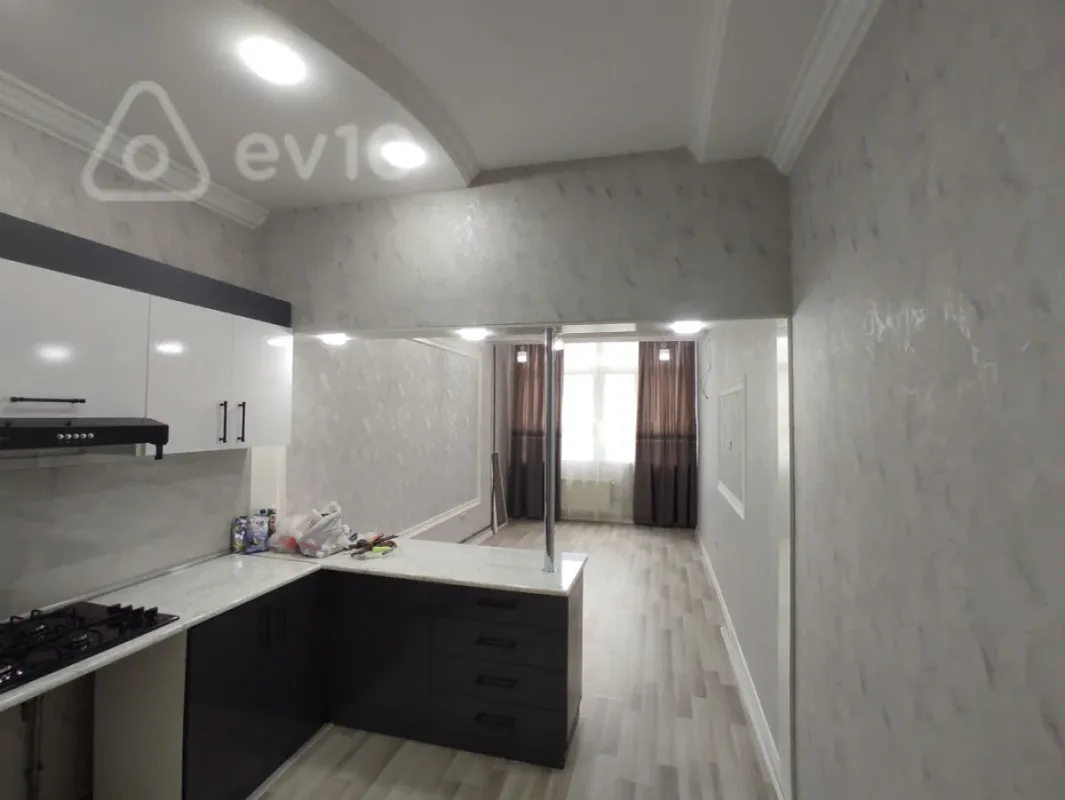 Satılır 2 otaqlı yeni tikili 65 m²