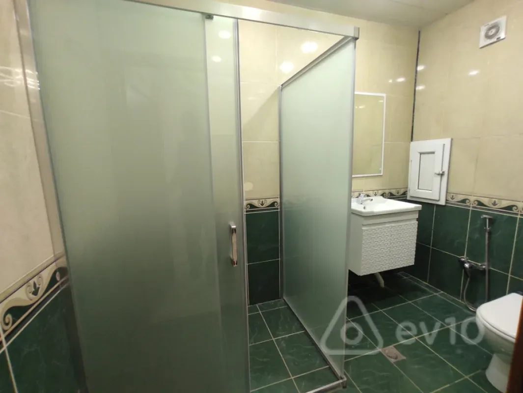 Satılır 2 otaqlı yeni tikili 65 m²