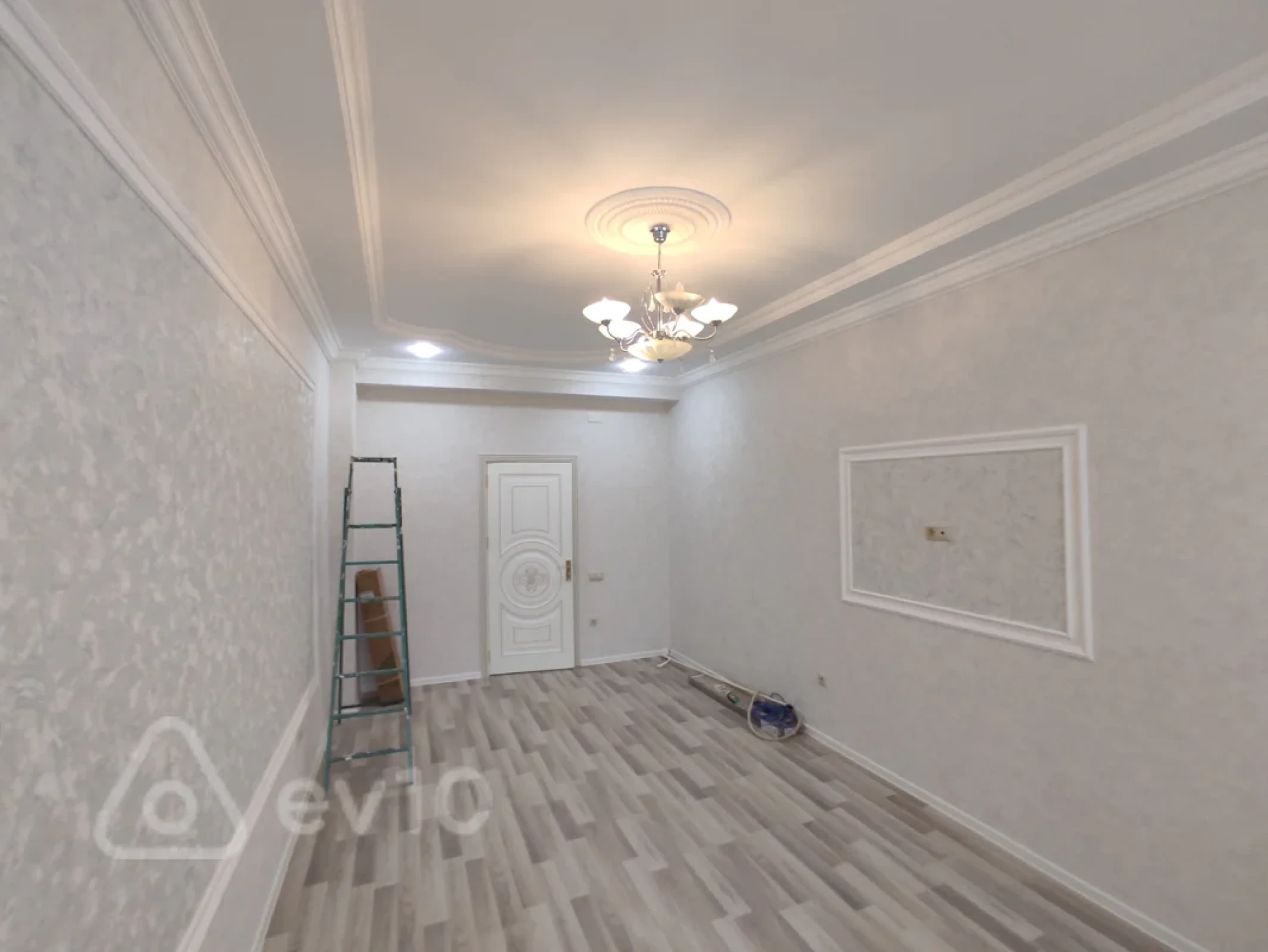 Satılır 2 otaqlı yeni tikili 65 m²