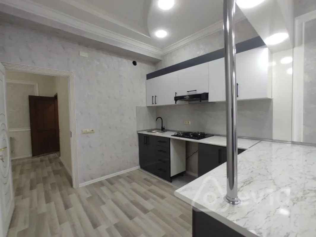 Satılır 2 otaqlı yeni tikili 65 m²