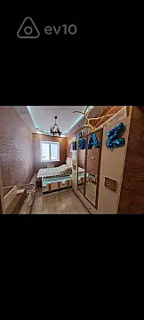 Satılır 3 otaqlı köhnə tikili 55 m²