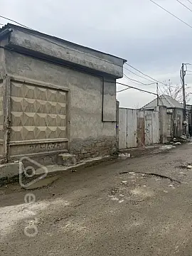 Satılır 15 otaqlı həyət evi 650 m²