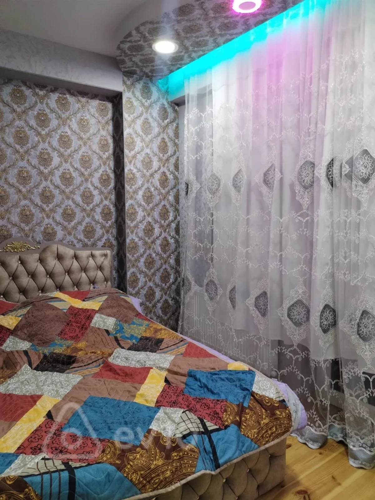 Kirayə verilir 2 otaqlı yeni tikili 65 m²