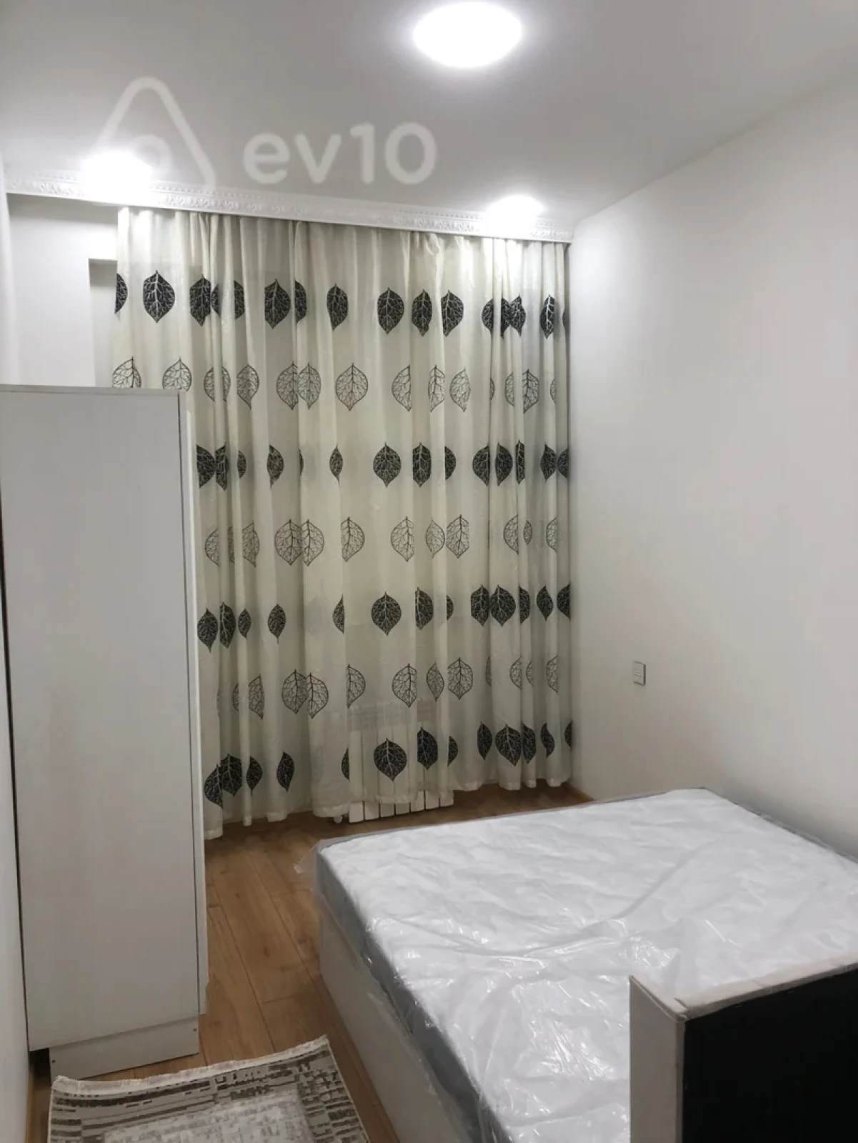 Kirayə verilir 2 otaqlı yeni tikili 65 m²