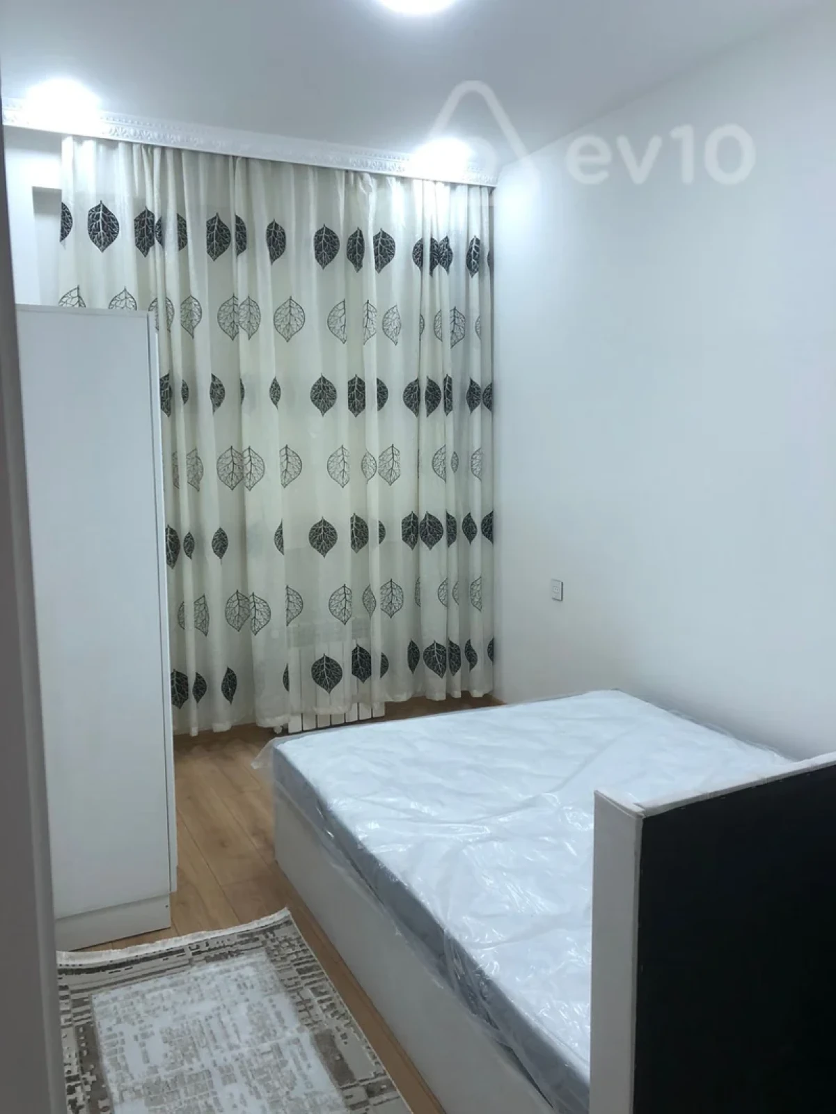 Kirayə verilir 2 otaqlı yeni tikili 65 m²