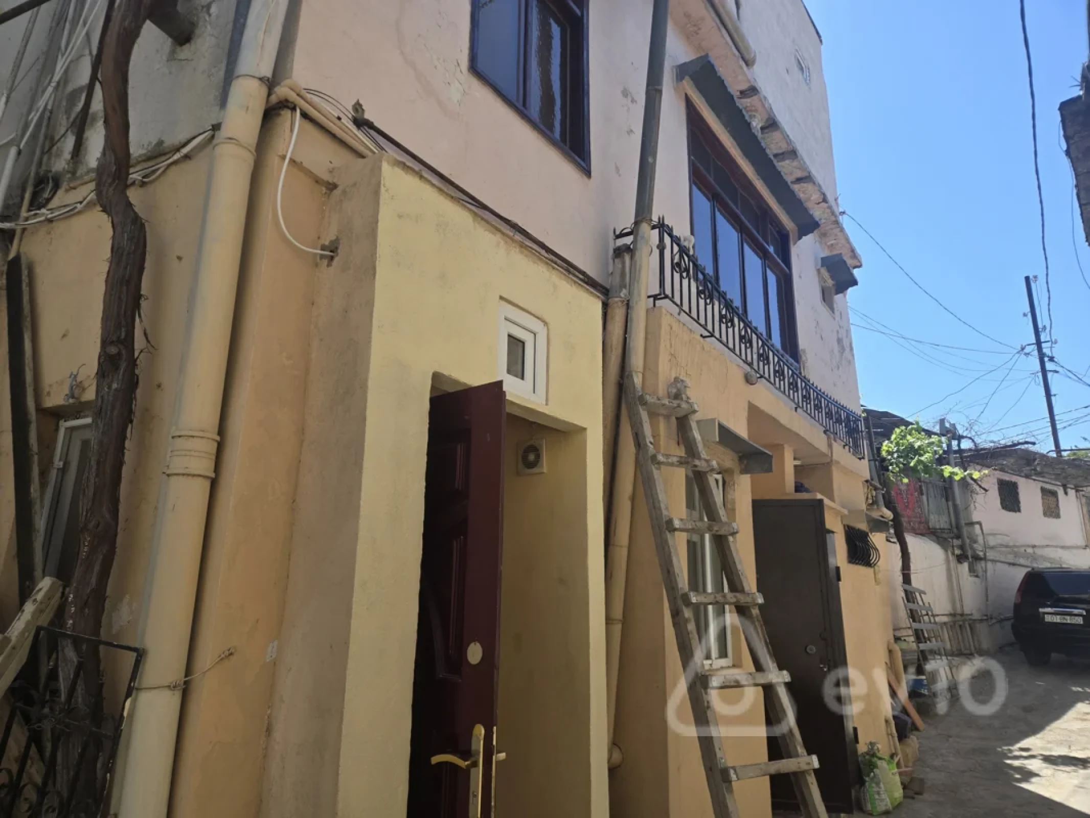 Kirayə verilir 2 otaqlı köhnə tikili 60 m²