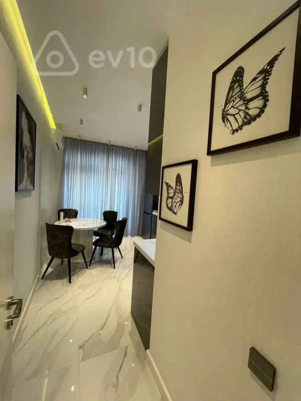 Kirayə verilir 2 otaqlı yeni tikili 98 m²