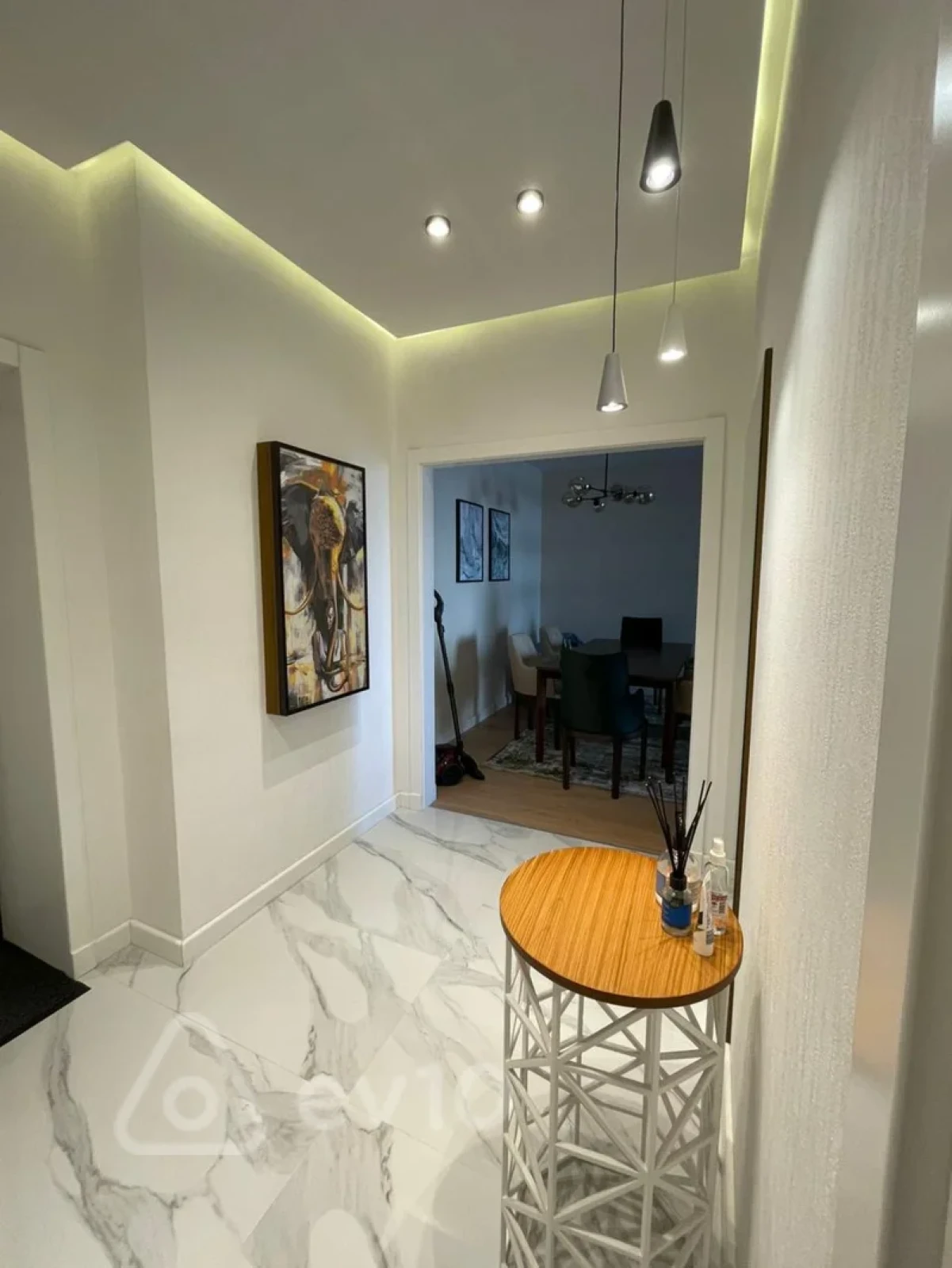 Kirayə verilir 2 otaqlı yeni tikili 98 m²