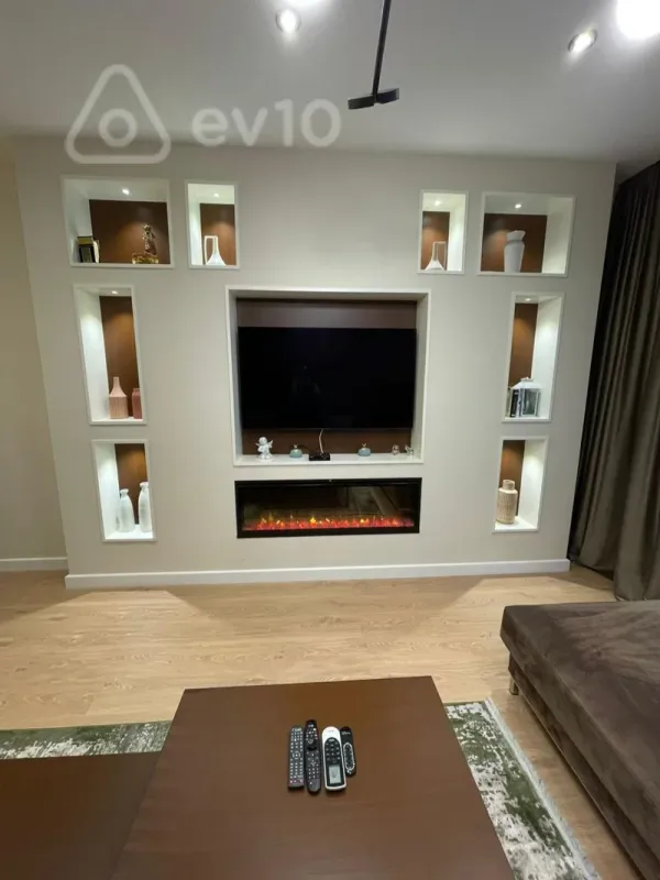 Kirayə verilir 2 otaqlı yeni tikili 98 m²